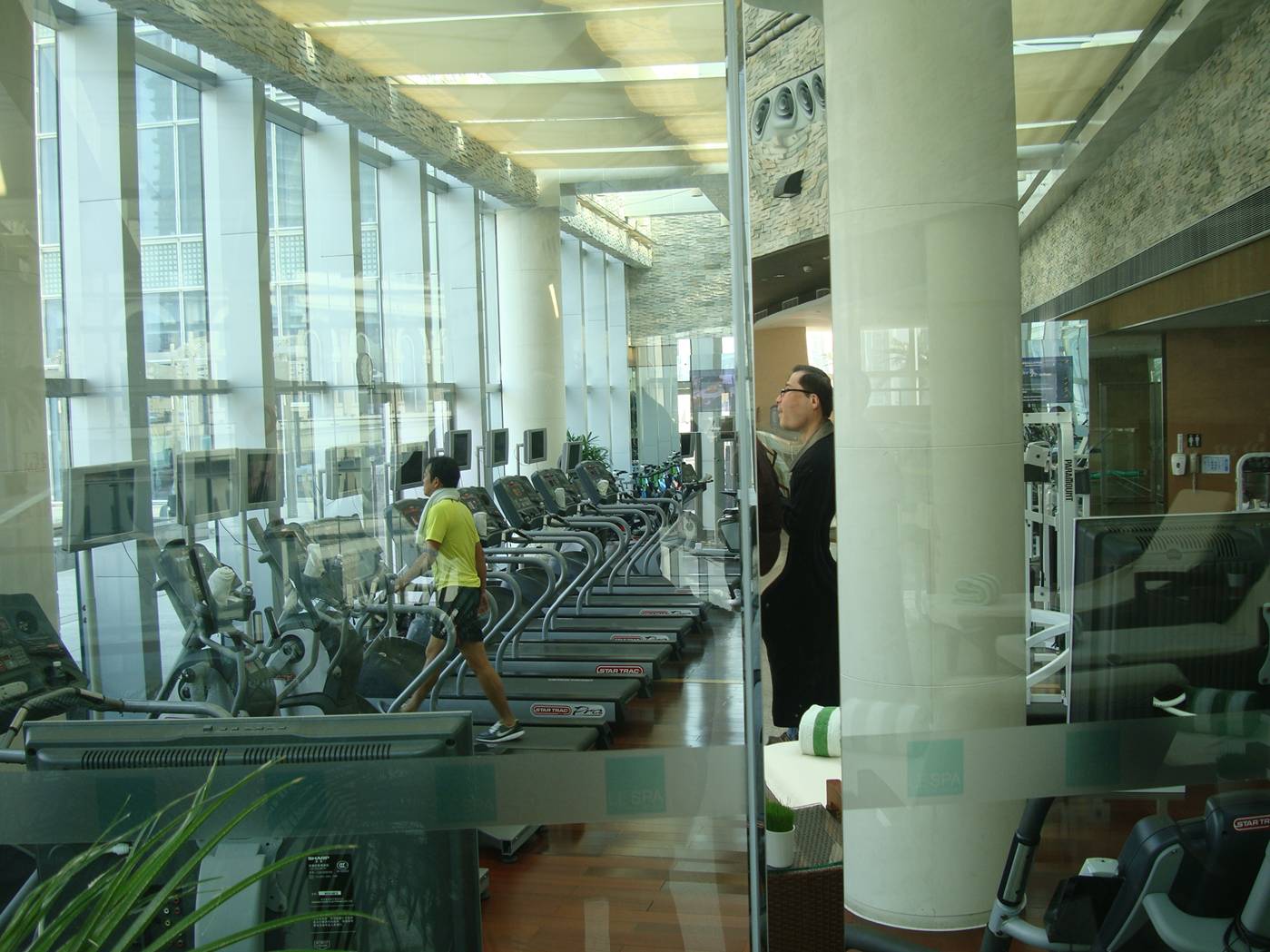 Doug reflects on the workout room, Le Royal Mridien Shanghai, China