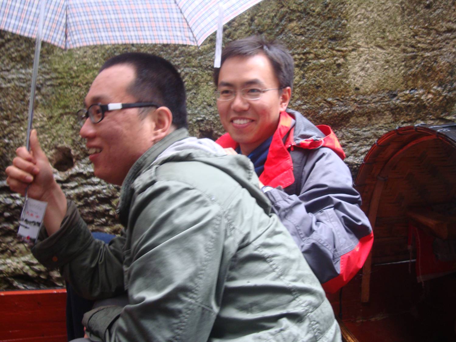 Picture:  It was a bit rainy, but not cold.  So we all enjoyed our boat ride on Donghu (East Lake).  Shaoxing, China