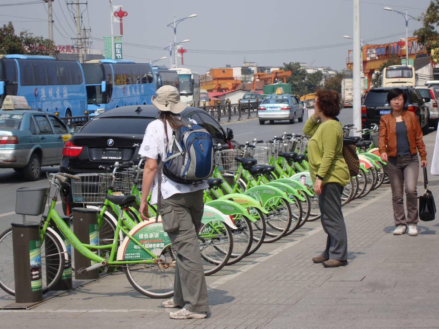 Picture:  Green bicycles for rent on the streets of Suzhou, China